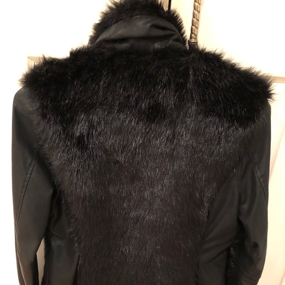 BLANKnyc VEGAN LEATHER AND FAUX FUR JKT W ZIP SZ S - Picture 2 of 8